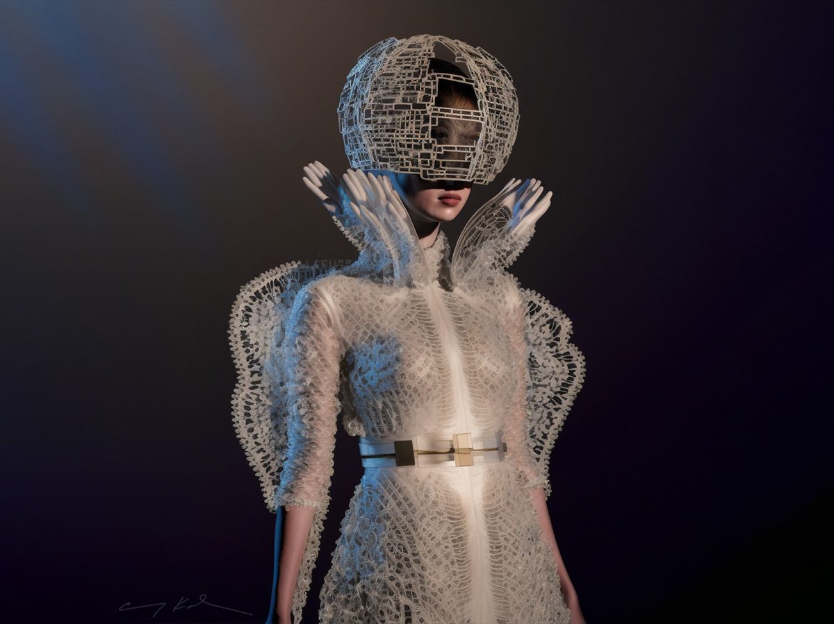 Cyborg-Fashion-Sketch-by-Amy-Karle-2022_12-(not-yet-numbered-or-titled)05